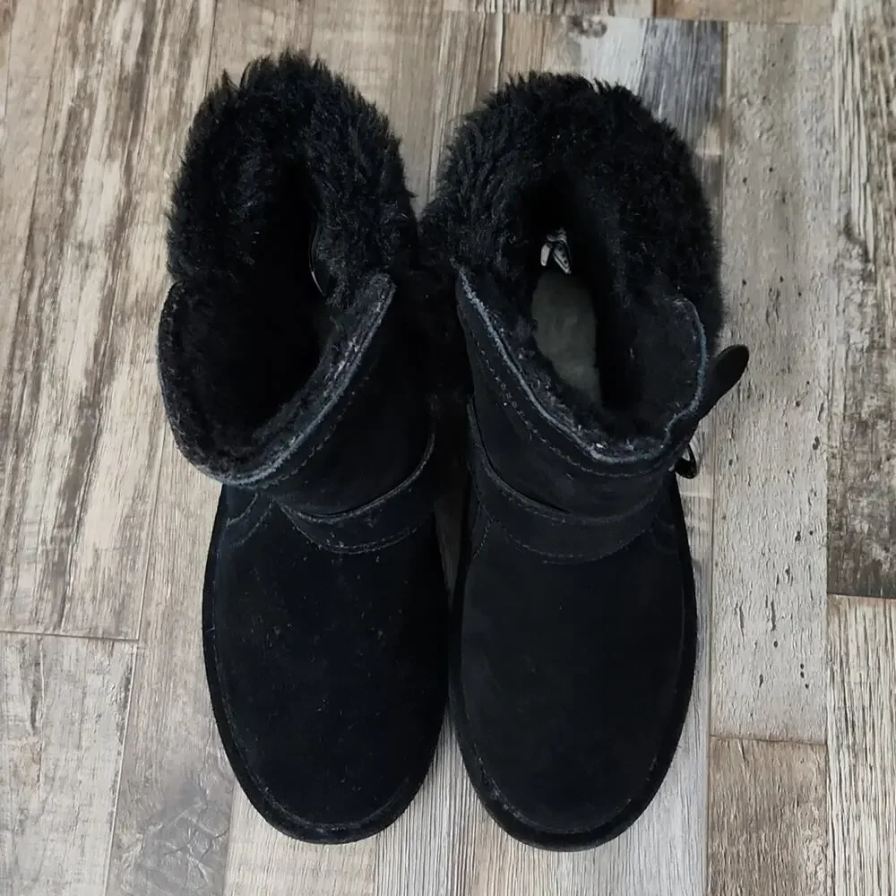 Bearpaw Youth Black‎ Faux Fur Suede Upper Wool Blend Lining Boots Size 4 Winter